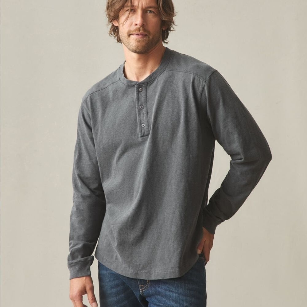 NEW American Giant Broken-In Premium Slub Long Sleeve Henley Washed Black M
